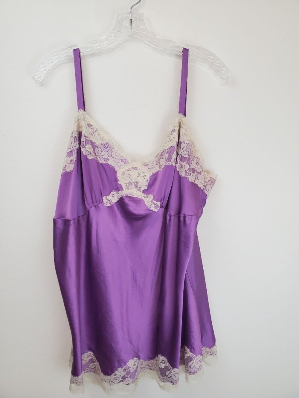 Uniform Woman John Paul Richard vintage purple silk camisole